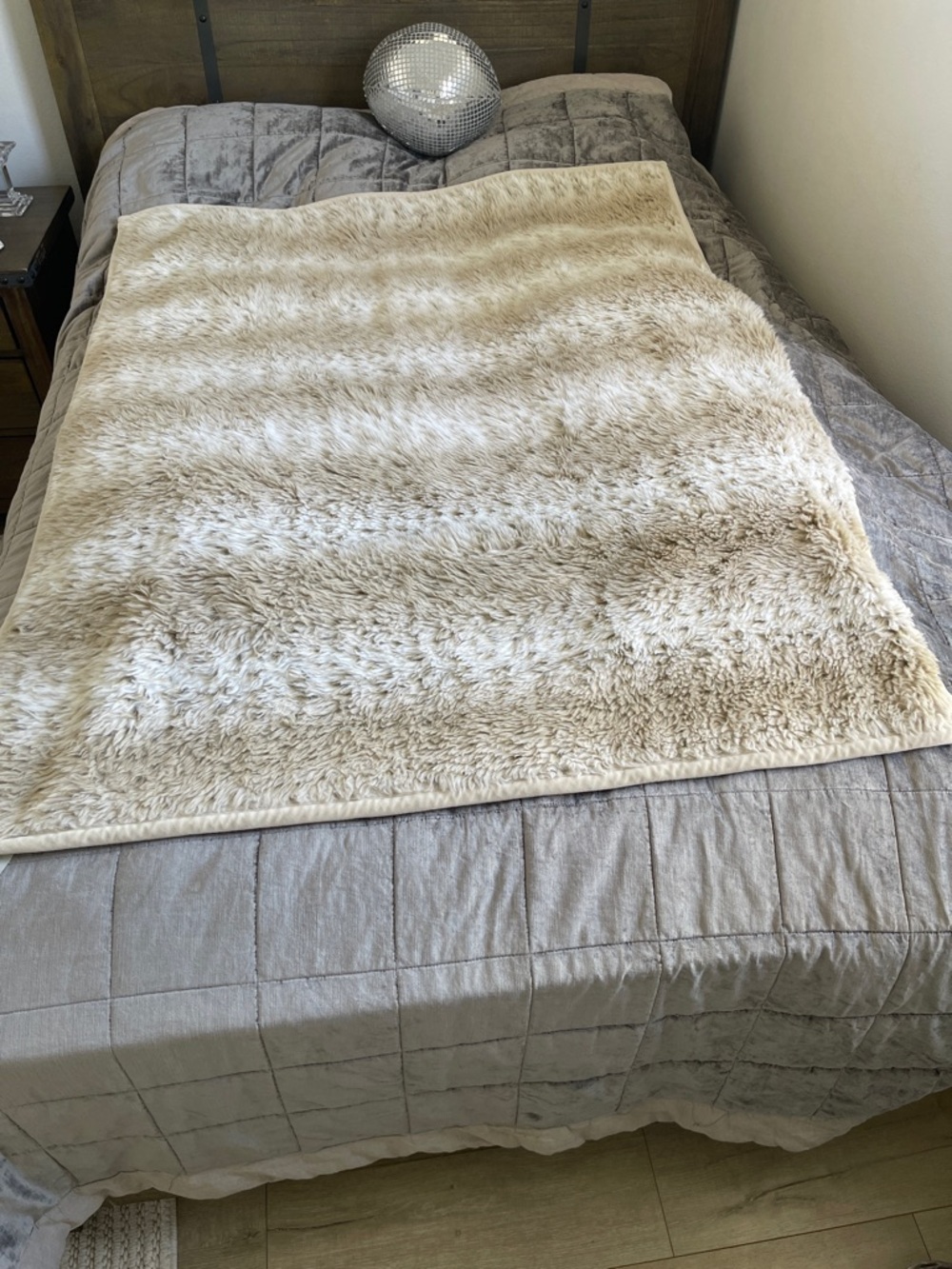 Pottery barn Faux Fur Throw Blanket - 50x60 Cream